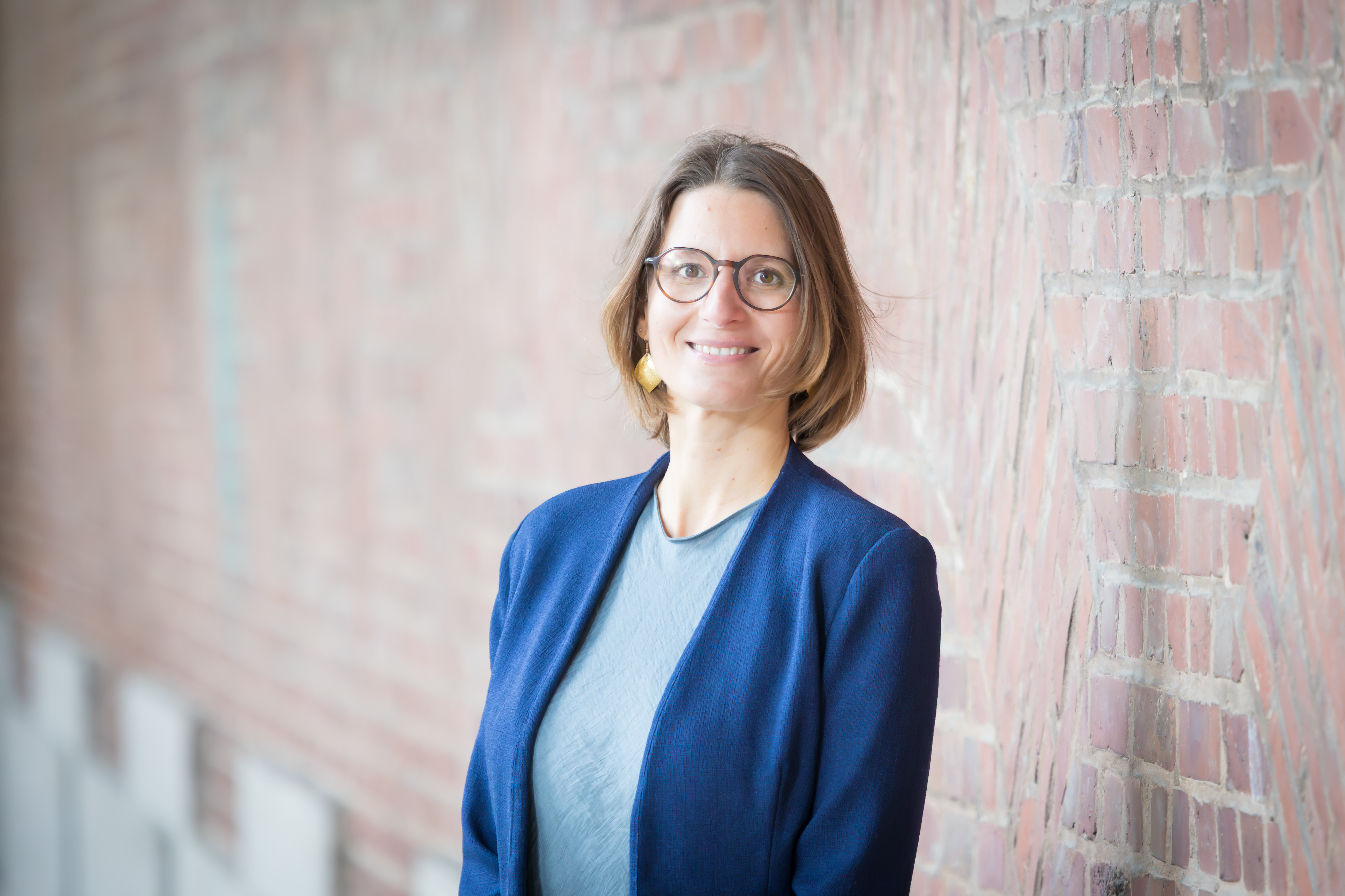Lena Hackenberg in ihrer Praxis